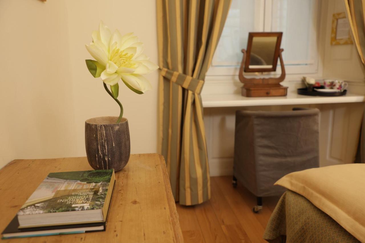 Residenza Le 6 A Otel Trieste Dış mekan fotoğraf