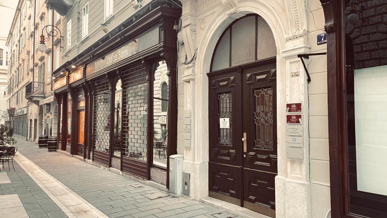 Residenza Le 6 A Otel Trieste Dış mekan fotoğraf