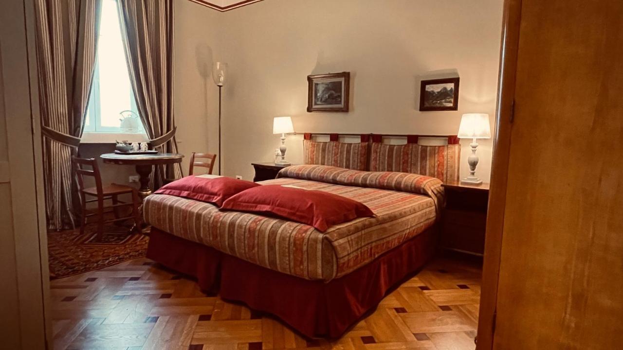 Residenza Le 6 A Otel Trieste Dış mekan fotoğraf